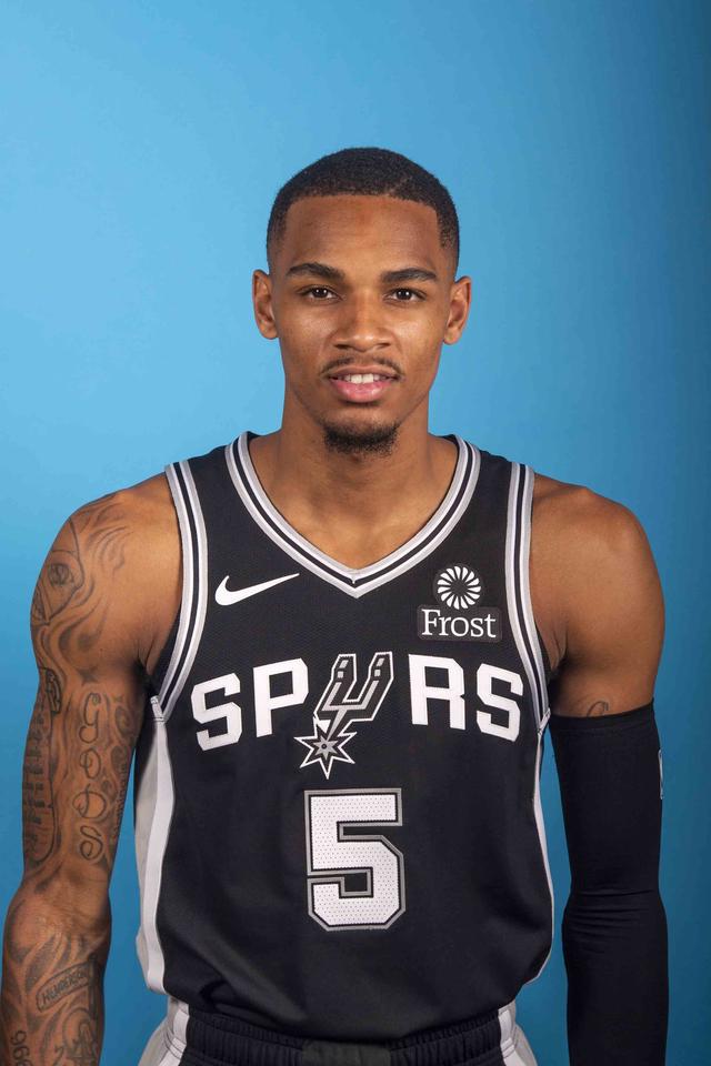 的高位逼抢 的高位逼抢