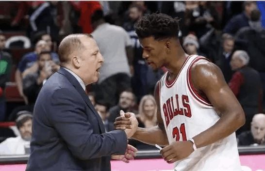 直是中国足 直是中国足