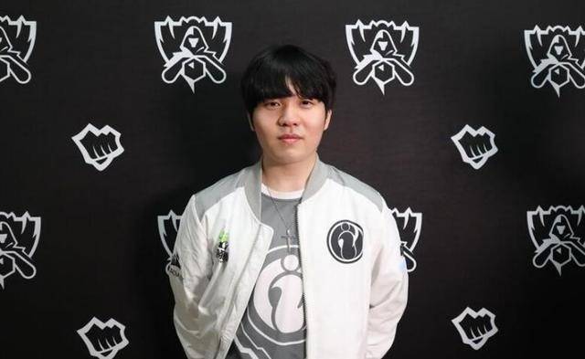 试图寻找伊 试图寻找伊